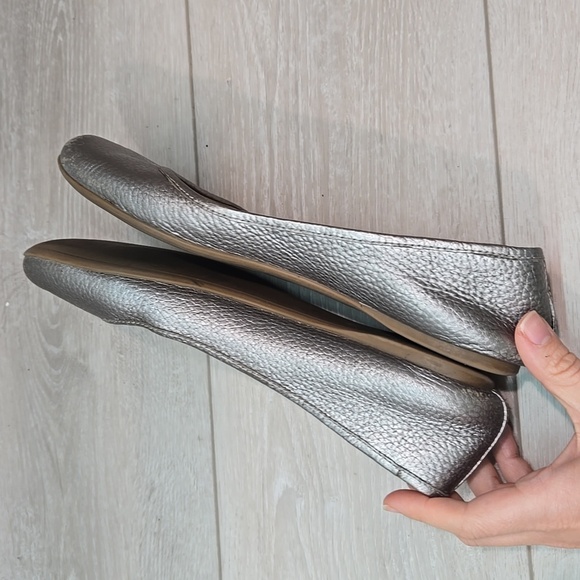 Tory Burch Womens Ruby Pewter silver Logo Flats Ballet shoes sz 9M - Picture 11 of 15